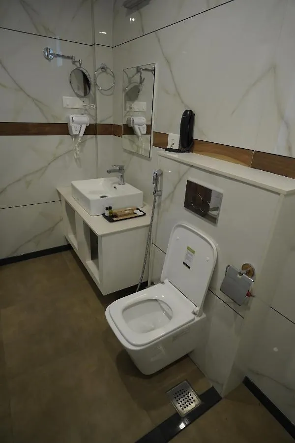 Puthur Residency Hotels Pvt Ltd Thrissur